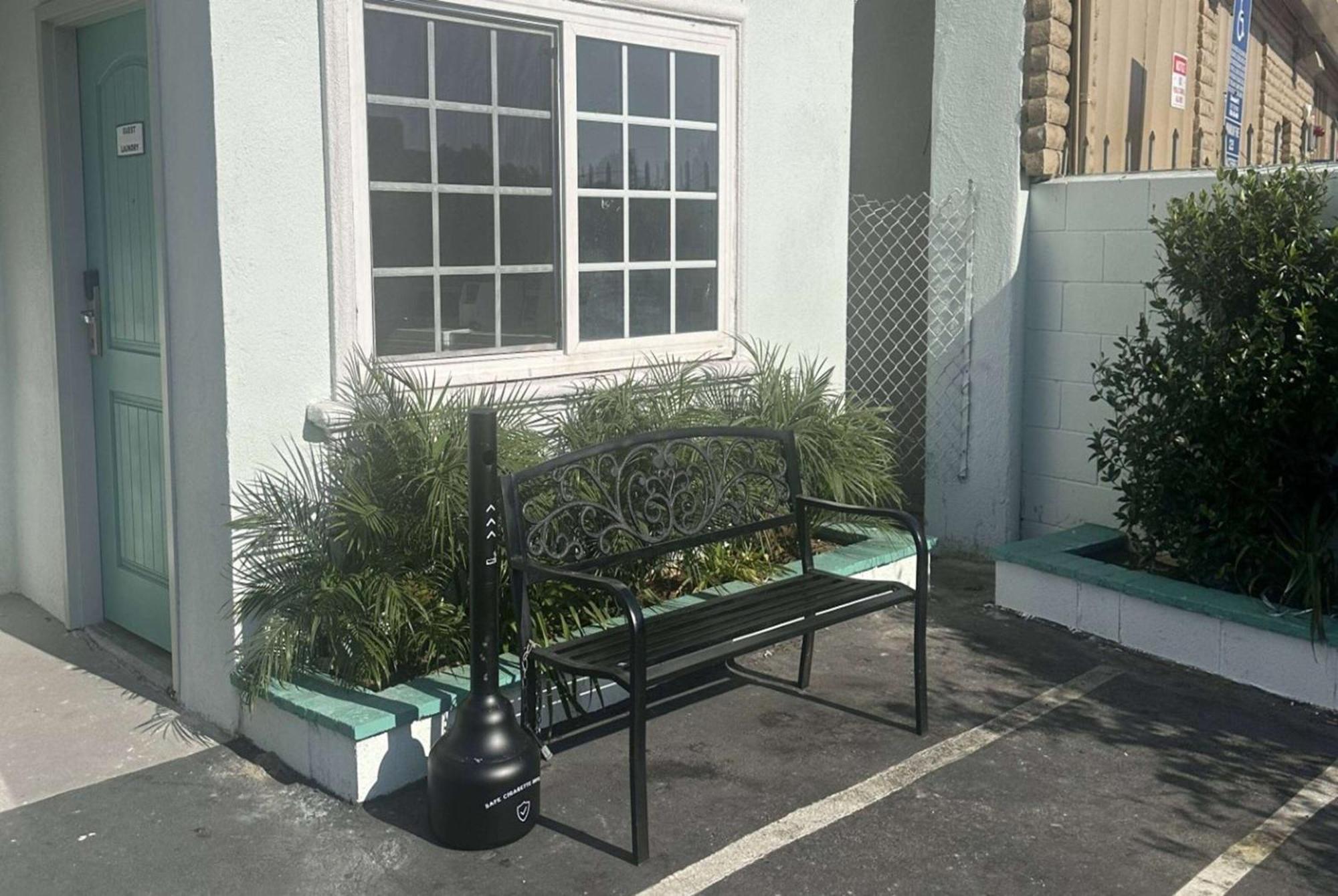 Super 8 By Wyndham Oceanside Downtown Ξενοδοχείο Εξωτερικό φωτογραφία